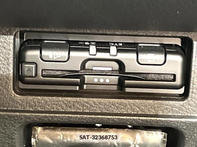 Nissan AURA 2023-08 8362999-4