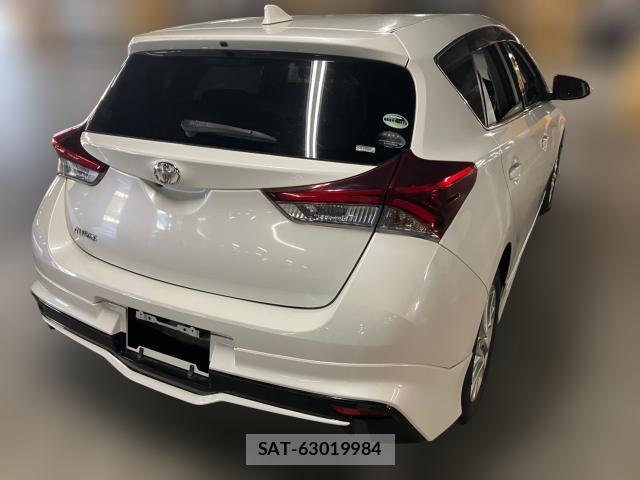 Toyota AURIS 2015-09 8362626-3