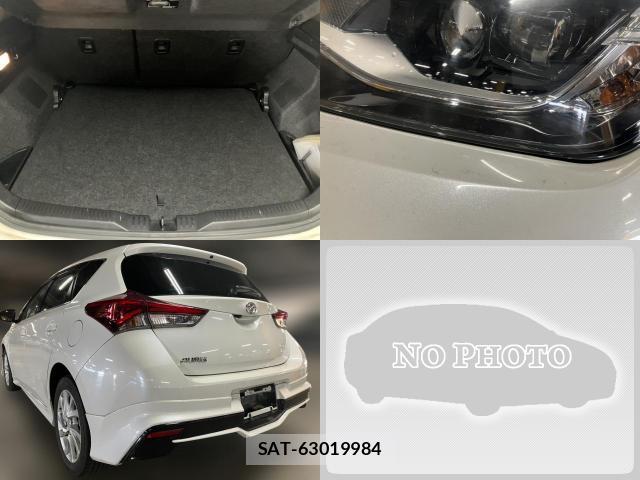 Toyota AURIS 2015-09 8362626-8
