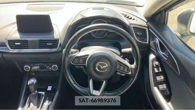 Mazda AXELA SPORT 2018-05 8362290-16