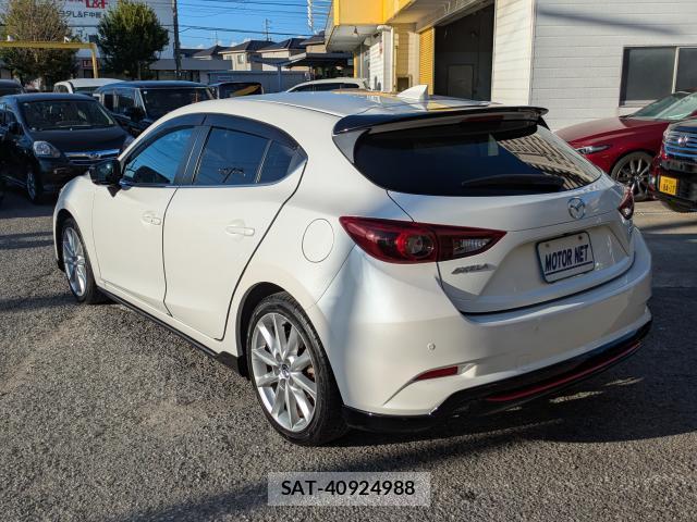 Mazda AXELA SPORT 2016-08 8363286-10