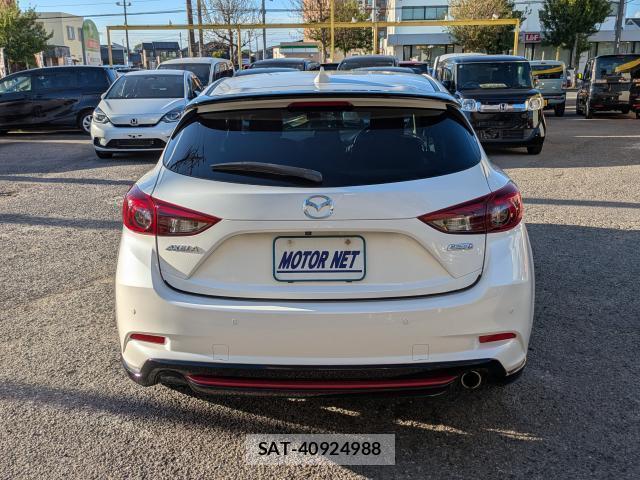 Mazda AXELA SPORT 2016-08 8363286-13
