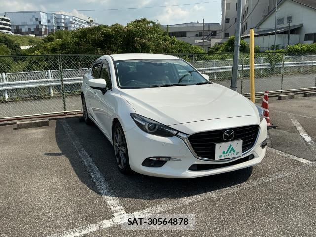 Mazda AXELA 2017-11 8363268-11