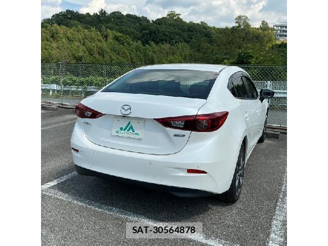 Mazda AXELA 2017-11 8363268-13