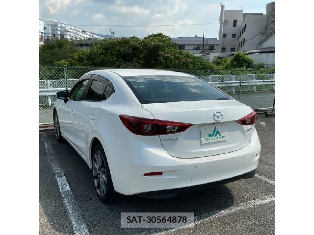 Mazda AXELA 2017-11 8363268-14