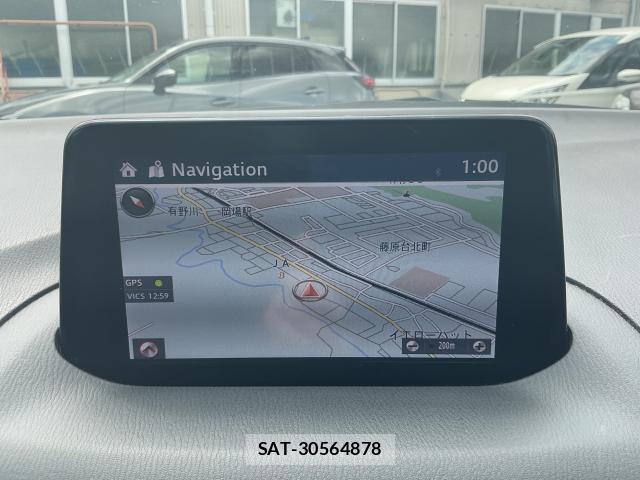 Mazda AXELA 2017-11 8363268-4