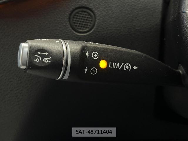 Mercedes Benz B-CLASS 2017-04 8360672-3