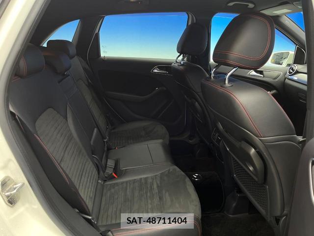 Mercedes Benz B-CLASS 2017-04 8360672-9