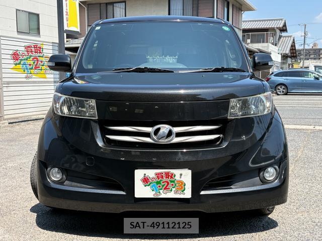 Toyota BB 2007-10 8363022-1