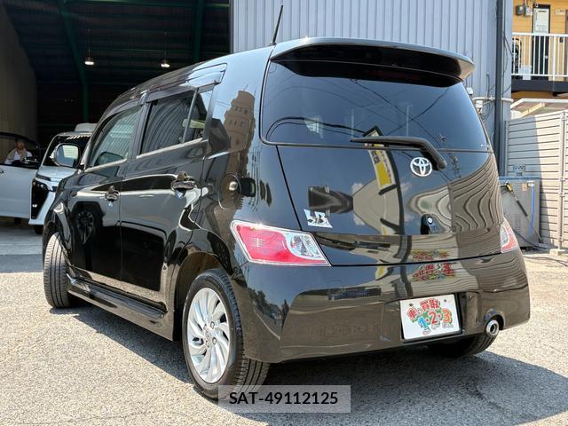 Toyota BB 2007-10 8363022-6