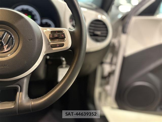 VolksWagen BEETLE 2013-02 8362067-13