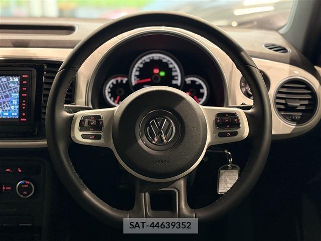 VolksWagen BEETLE 2013-02 8362067-9