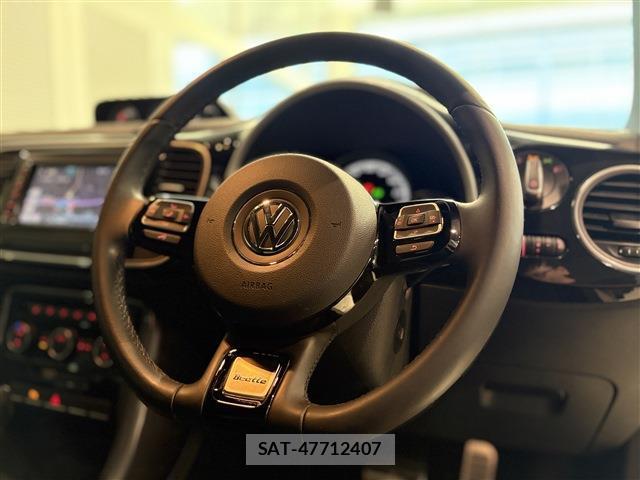 VolksWagen BEETLE 2017-03 8362068-11