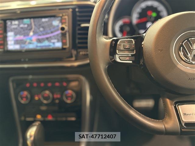 VolksWagen BEETLE 2017-03 8362068-12