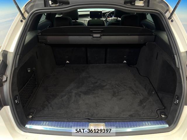 Mercedes Benz C-CLASS 2018-03 8360670-10