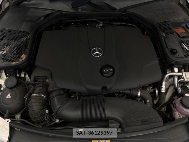 Mercedes Benz C-CLASS 2018-03 8360670-18