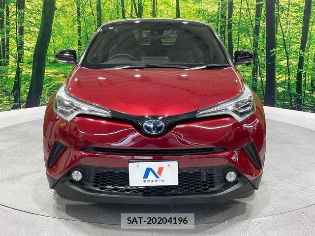 Toyota C-HR 2018-04 8360637-14