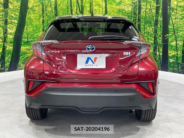 Toyota C-HR 2018-04 8360637-15