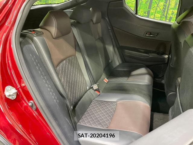 Toyota C-HR 2018-04 8360637-9