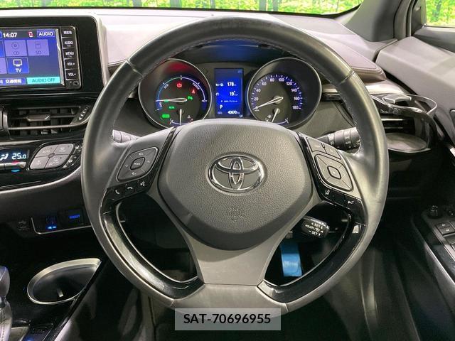 Toyota C-HR 2017-06 8360639-11