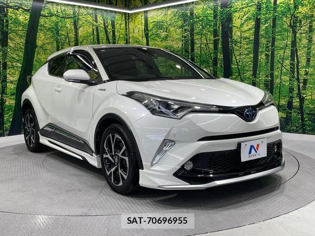 Toyota C-HR 2017-06 8360639-16