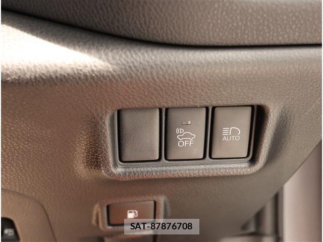 Toyota C-HR 2018-01 8361044-11
