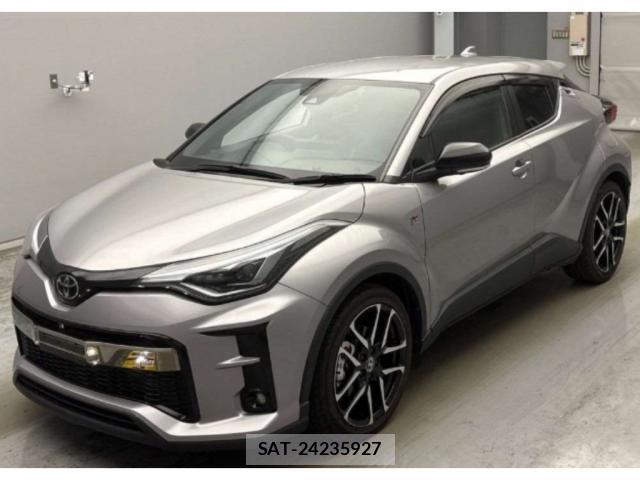 Toyota C-HR 2021-07 8361183-3