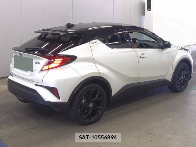 Toyota C-HR 2021-08 8362113-4