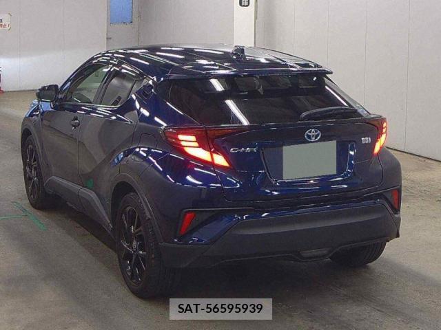 Toyota C-HR 2021-01 8362114-3