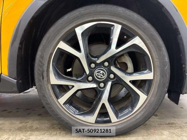 Toyota C-HR 2017-07 8362128-7