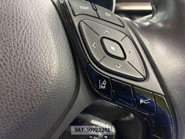 Toyota C-HR 2017-07 8362128-9
