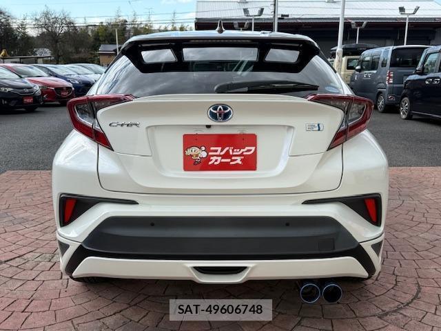 Toyota C-HR 2019-03 8362374-6