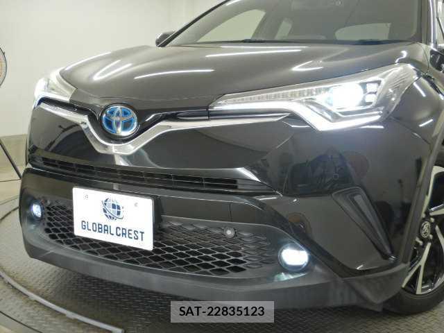 Toyota C-HR 2018-08 8362376-13