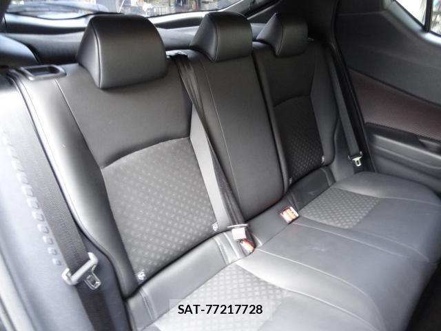 Toyota C-HR 2017 8362644-10