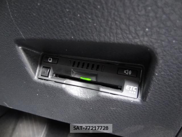 Toyota C-HR 2017 8362644-18