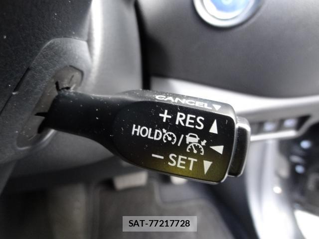 Toyota C-HR 2017 8362644-6