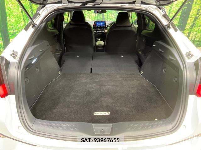 Toyota C-HR 2021-02 8362765-9