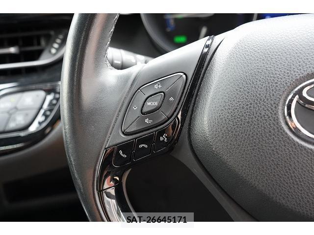 Toyota C-HR 2017-06 8363393-14