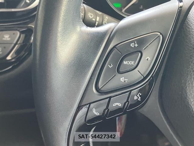 Toyota C-HR 2018-05 8363611-16