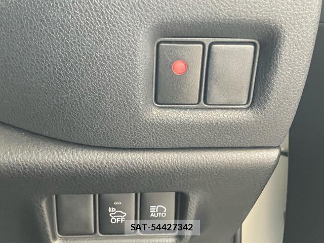 Toyota C-HR 2018-05 8363611-18