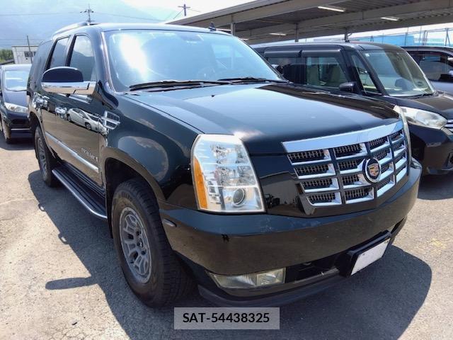 Cadillac ESCALADE 2013-10 8363296-3