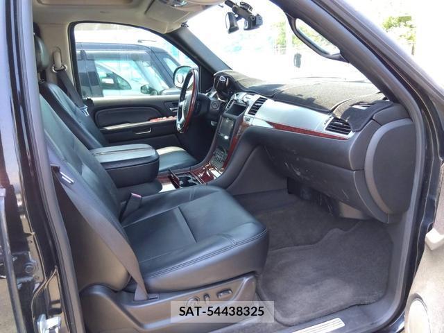 Cadillac ESCALADE 2013-10 8363296-4