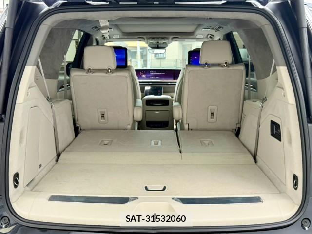 Cadillac ESCALADE 2026-03 8363616-18