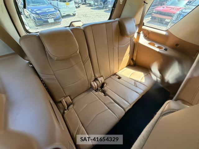 Cadillac ESCALADE 2015-06 8363667-16