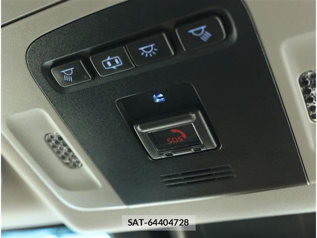 Toyota CAMRY 2020-12 8361045-13