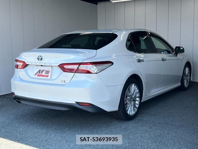 Toyota CAMRY 2018-02 8362027-2