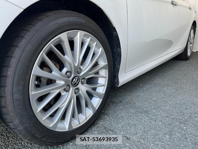 Toyota CAMRY 2018-02 8362027-5