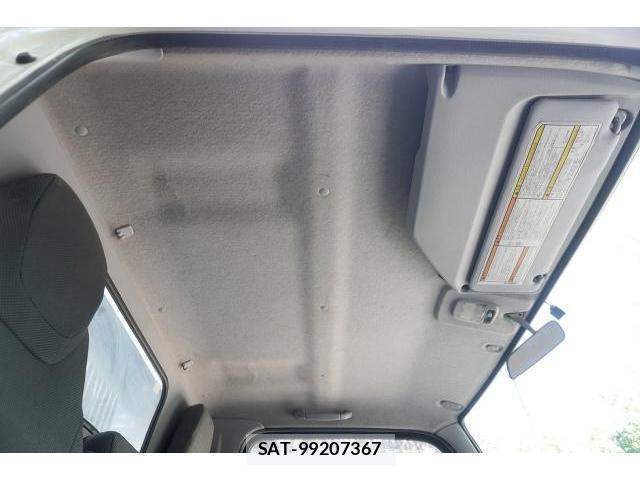 MITSUBISHI FUSO CANTER 2017-06 8361744-17