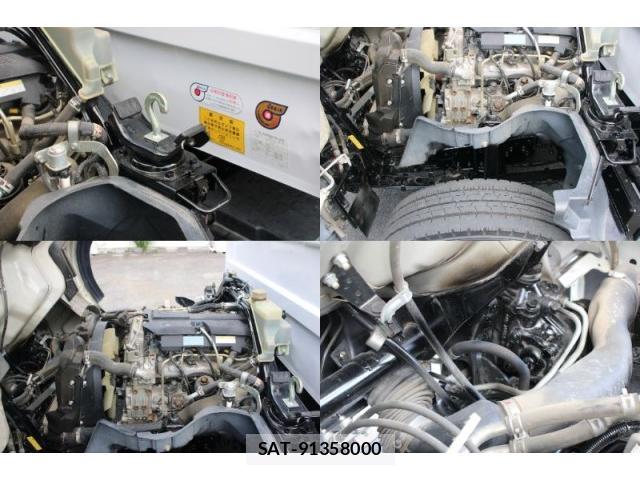 MITSUBISHI FUSO CANTER 2019-07 8362303-11