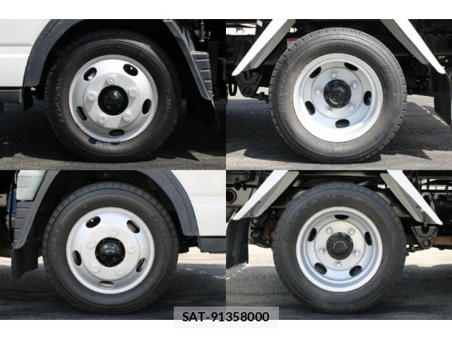 MITSUBISHI FUSO CANTER 2019-07 8362303-19